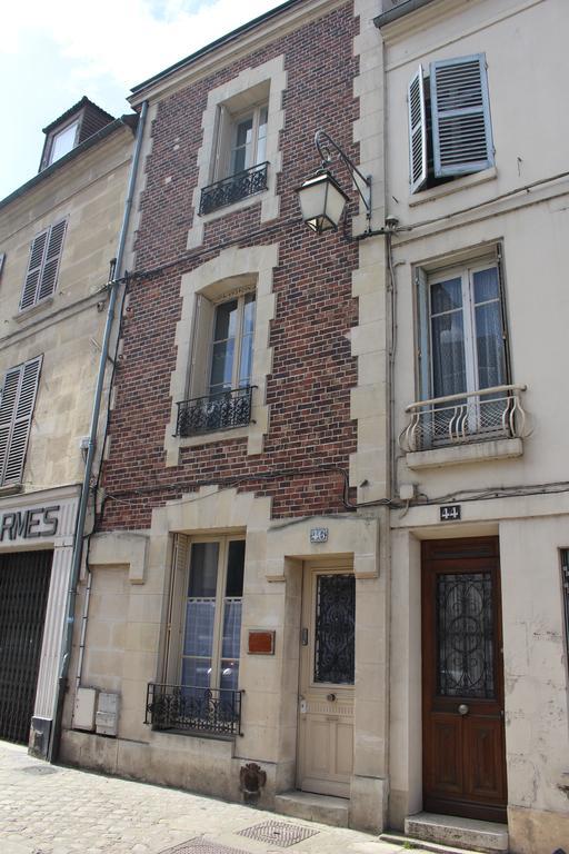 Maison De Ville Bed & Breakfast Magny-en-Vexin Exterior photo